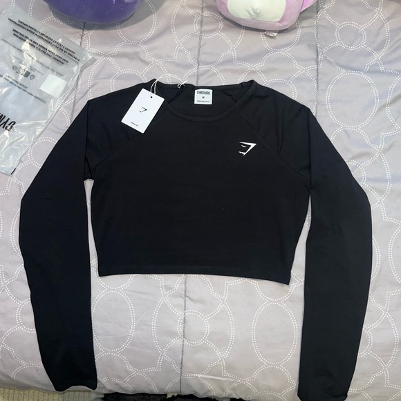 Gymshark Tops - Gymshark LIFTING ESSENTIAL LONG SLEEVE CROP TOP